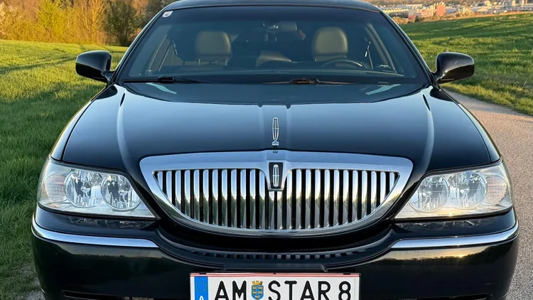 Black Star Stretchlimousine mieten Wien - VIP & Nightlife | MrRa Black Star Stretchlimousine mieten Wien – schwarze Luxuslimousine für VIP-Events