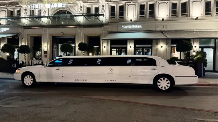Hotel Transfer Wien - Luxus Transport Service | MrRa Hotel-Transfer Wien – Limousine mieten für stilvolle Anreise